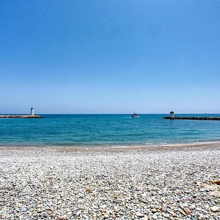 Apartamento Loft Marina Direct Plage Villeneuve-Loubet Exterior foto