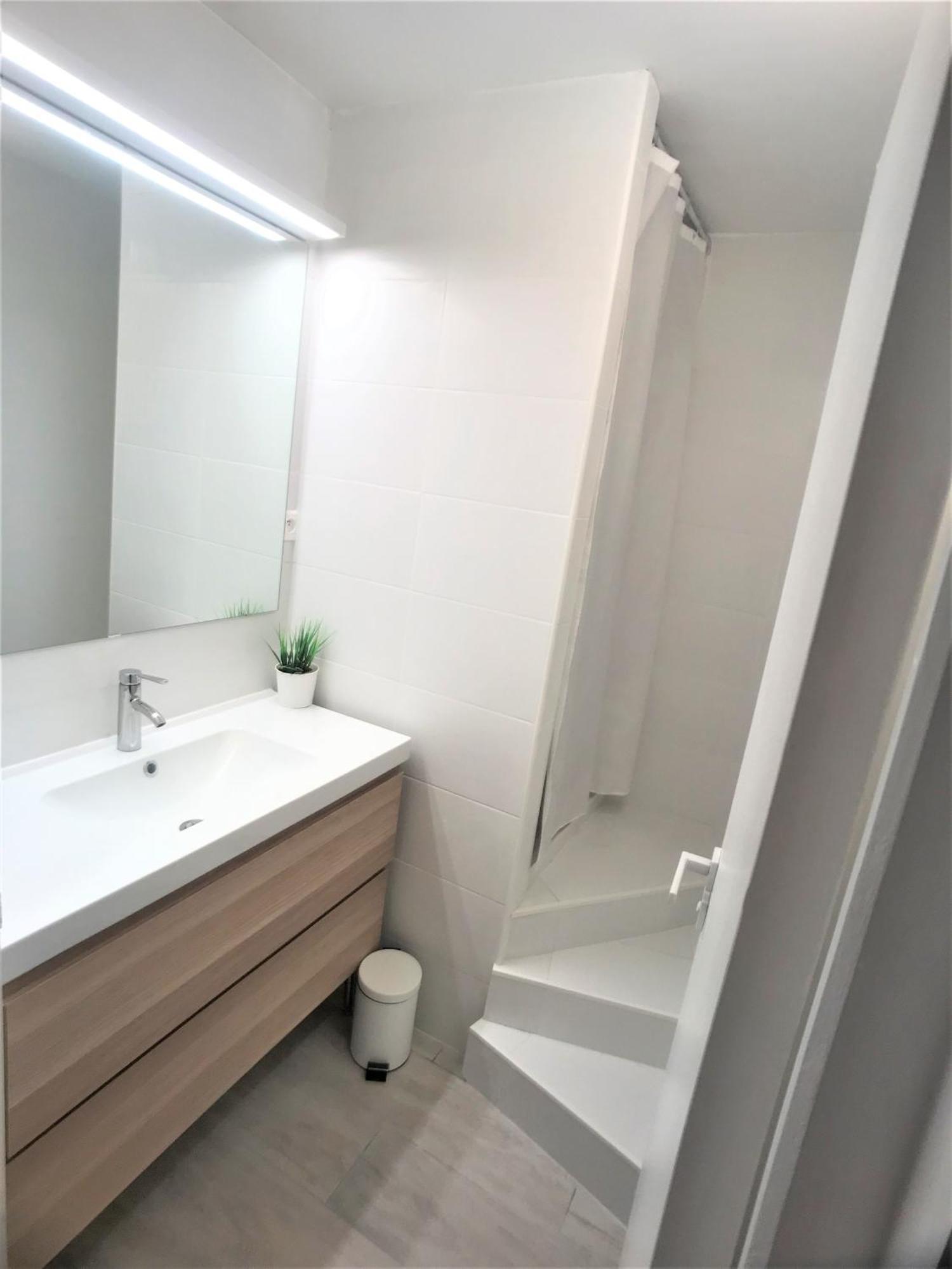 Apartamento Loft Marina Direct Plage Villeneuve-Loubet Exterior foto